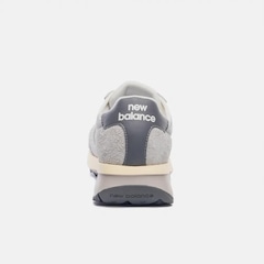 Tênis New Balance 370v1 Unissex - Foto 3