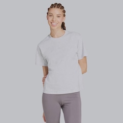 Camiseta adidas ESS Small Logo Feminina - Foto 1