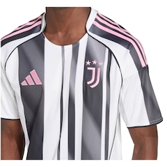 Camisa Juventus Of.I 25/26 adidas Masculina - Foto 4