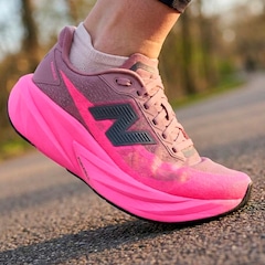 Tênis Feminino New Balance Fuelcell Rebel V5 - Foto 7
