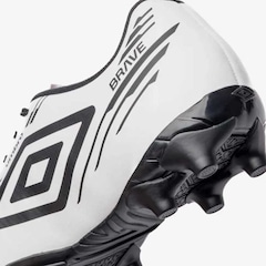 Chuteira de Campo Masculina Umbro Brave - Foto 5