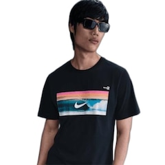 Camiseta Nike Sportswear Photo Masculina - Foto 1