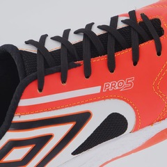 Chuteira Futsal Unissex Umbro Pro 5 Bump - Foto 7