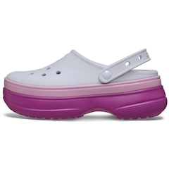 Sandália Feminina Crocs Stacked Clog Grapeberry - Foto 3