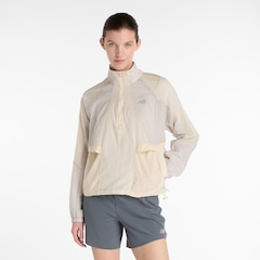 Jaqueta Corta Vento New Balance Better Run Water Resistant Feminina - Foto 1