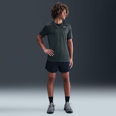 Camiseta Nike Dri-FIT Legend Masculina - Foto 4