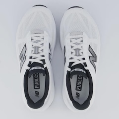 Tênis Masculino New Balance Fuelcell Rebel V5 - Foto 4