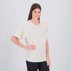 Camiseta Puma ESS Tape Relaxed Feminina - Foto 2