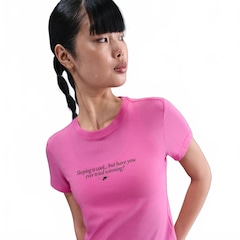Camiseta Nike Sportswear Chill Feminina - Foto 1
