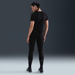 Camiseta Dri-FIT Nike Swoosh Feminina - Foto 5