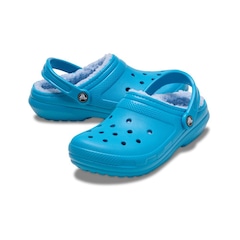 Sandália Crocs Classic Lined Clog - Unissex - Foto 4