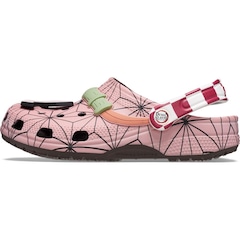 Sandália Crocs Demon Slayer Classic Clog Espresso - Adulto - Foto 3