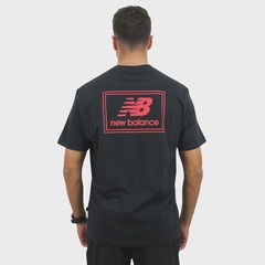 Camiseta New Balance Woven Label Black Masculina - Foto 2