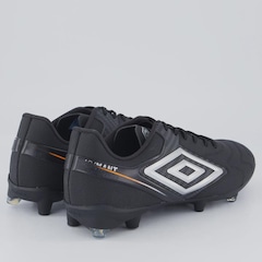 Chuteira de Campo Masculina Umbro Adamant Master Class Club - Foto 3