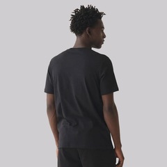 Camiseta Fila Regular Letter Outline Masculino - Foto 2