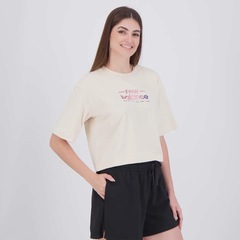 Camiseta Cropped New Balance Reimagined Feminino - Foto 2