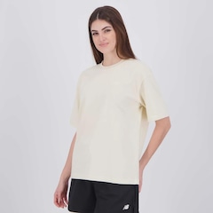 Camisa New Balance Small Logo Oversized Feminina - Foto 3