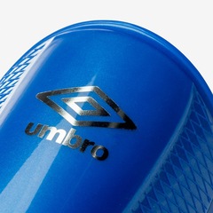 Caneleira Umbro Protection St infantil - Foto 2