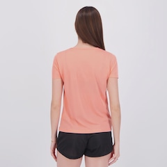 Camiseta Diadora Logo Feminina - Foto 4