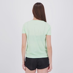 Camiseta Diadora Logo Feminina - Foto 4