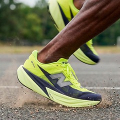 TENIS MASCULINO NEW BALANCE FUELCELL REBEL V5 - Foto 8