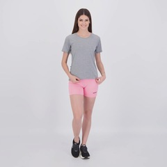 Conjunto Camiseta com Bolso e Bermuda Rainha Feminino - Foto 2