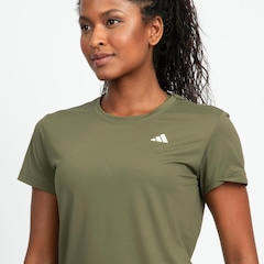 Camiseta Feminina adidas Own The Run 3 Listras - Foto 5