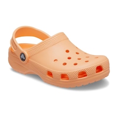 Sandália Crocs Classic Clog T Electric Sunstone - Unissex - Foto 2