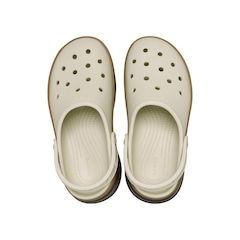 Sandália Crocs Classic Stacked Clog Mocha - Feminino - Foto 5