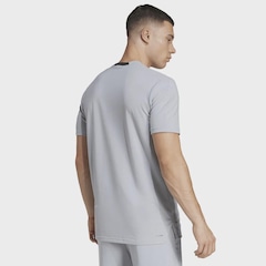 Camiseta adidas Designed 4 Training 3 Listras Masculina - Foto 3
