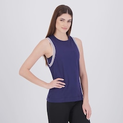 Camiseta Regata Fila Comfort Chevron Letter Feminina - Foto 2