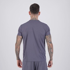 Camiseta Diadora Esportiva Logo Masculina - Foto 4