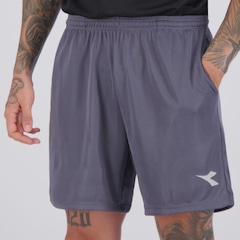 Bermuda Diadora Logo Com Bolso Masculina - Foto 3