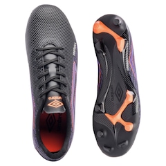 Kit Chuteira de Campo Adulto Umbro Football + Meião - Foto 4