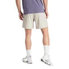 Shorts adidas Treinamento Holiday - Masculino - Foto 4