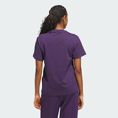 Camiseta adidas Cozy Holiday Feminina - Foto 3