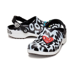 Sandália Crocs Classic Keith Haring Clog Black Unissex - Foto 4