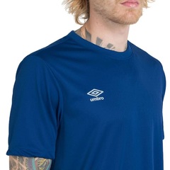 Camiseta Umbro Legacy Masculina - Foto 3