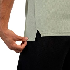 Camiseta Under Armour Tech Vent Masculina - Foto 3