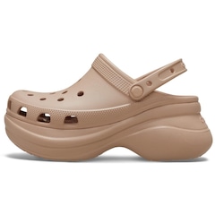 Sandália Crocs Classic Bae Clog Pink Caramel - Feminina - Foto 3
