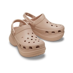 Sandália Crocs Classic Bae Clog Pink Caramel - Feminina - Foto 4