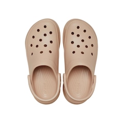 Sandália Crocs Classic Bae Clog Pink Caramel - Feminina - Foto 5