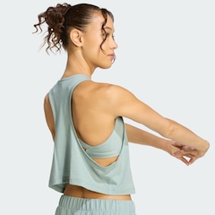 Camiseta Regata Cropped adidas Yoga Essentials Feminina - Foto 6