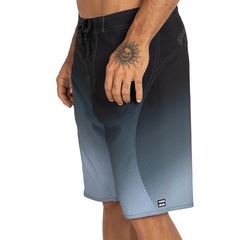 Bermuda Billabong Fluid Pro 21 WT25 Masculina - Foto 4