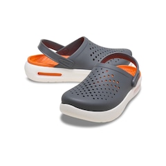 Sandália Crocs Inmotion Clog Slate - Unissex - Foto 4
