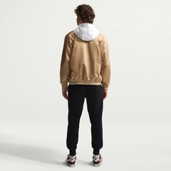 Jaqueta Nike Club Varsity Masculina - Foto 5