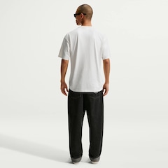 Camiseta Nike Sportswear Beauty Air Unissex - Foto 5