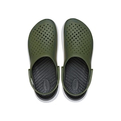 Sandália Crocs Inmotion Micro Geo Clog Army - Unissex - Foto 4