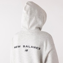 Blusão com Capuz New Balance Sportswear '94 Graphic Feminino - Foto 4