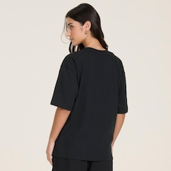 Camiseta Oversized Small Logo Feminina - Foto 3